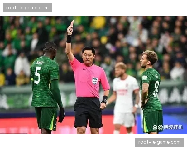 巴顿丢失球权廿四次 津门虎边路攻防两端失衡